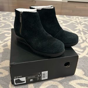 SOREL Evie Zip Bootie